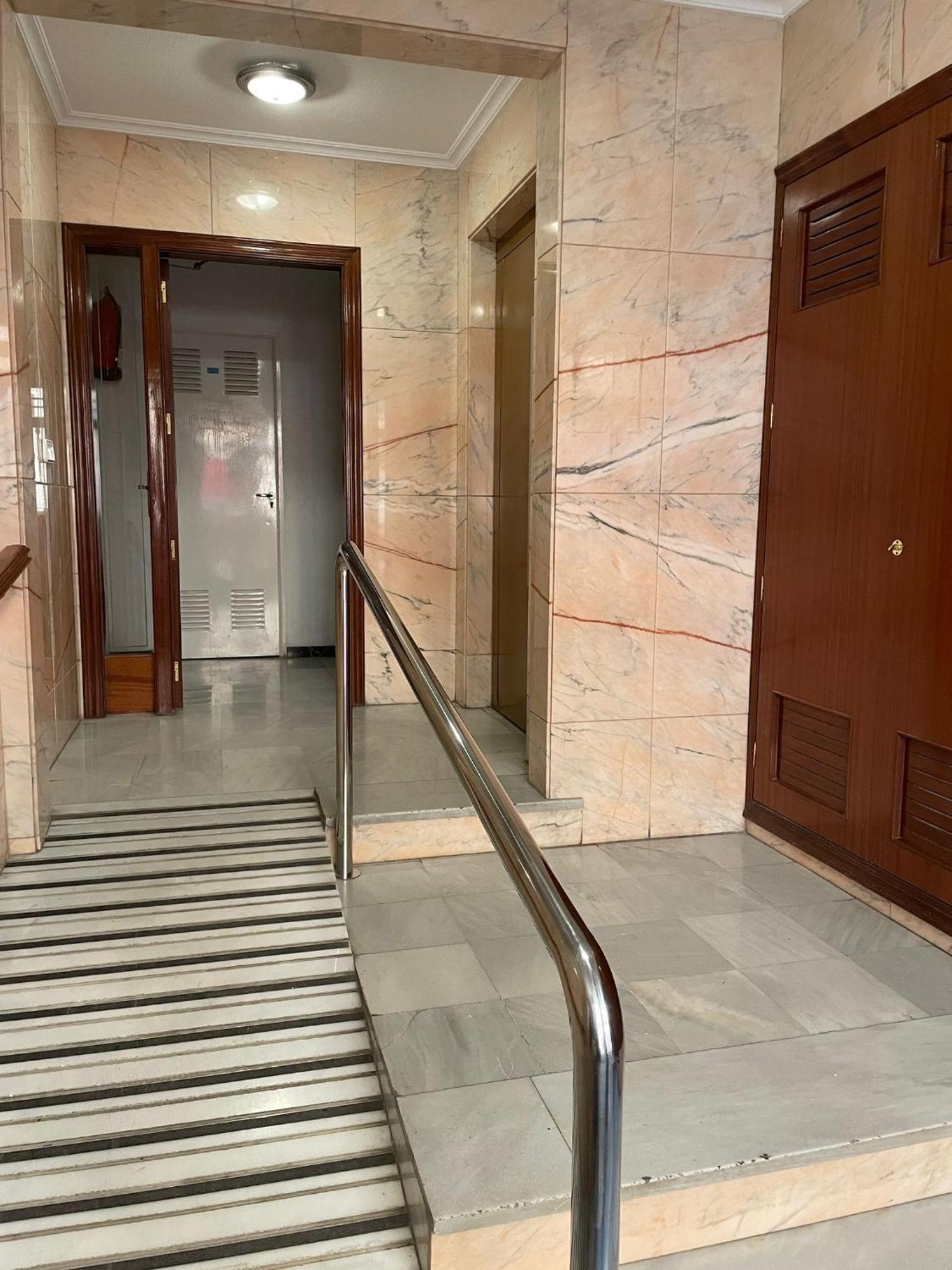 Апартаменти Piso Centrico En Ельче Екстер'єр фото